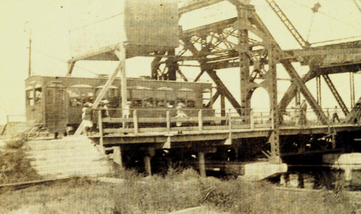 A bridge to Pleasure Pier